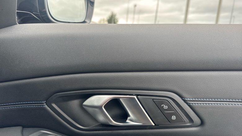 BMW 3 Series 320i M Sport 4dr Step Auto Petrol Saloon